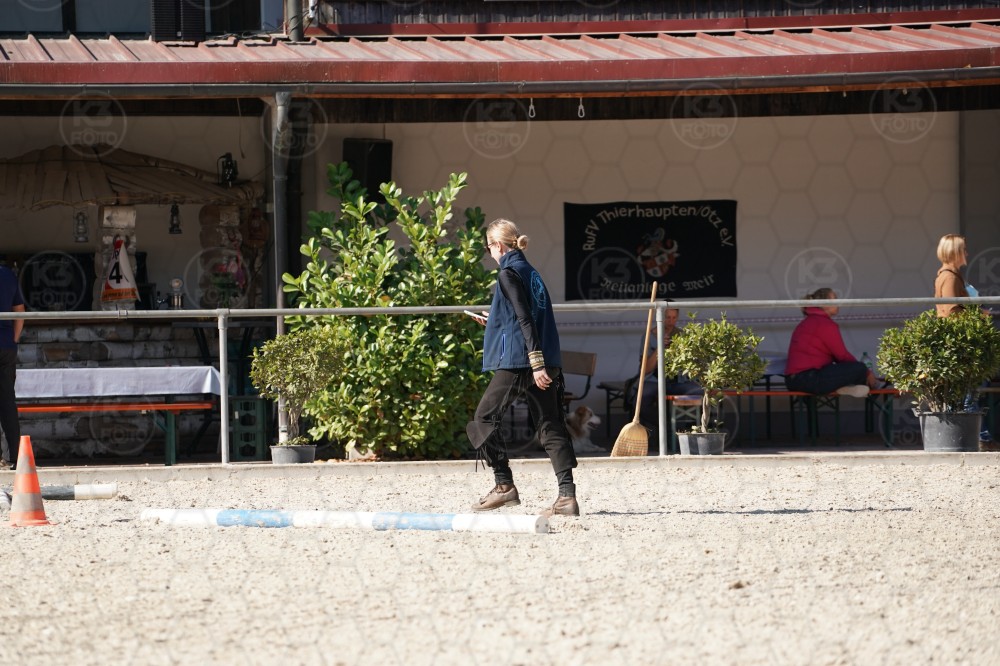s_A_907439.JPG